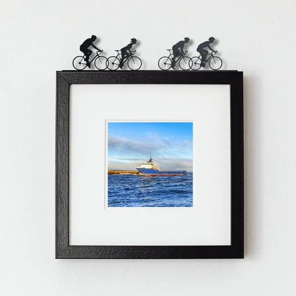 4 Cyclists   - Shadow Shape