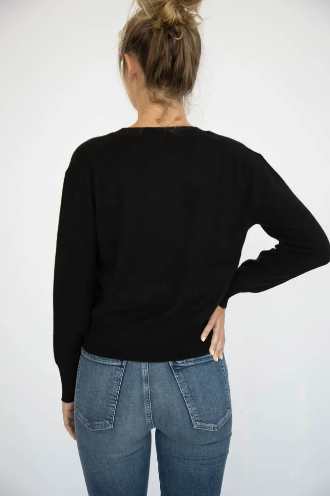 Eleis Collective -The Cropped V Neck - Black